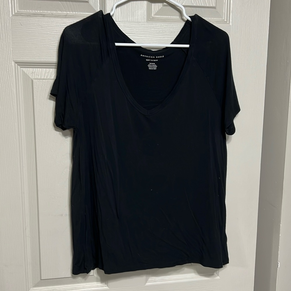 Black V neck American eagle soft and sexy tee
